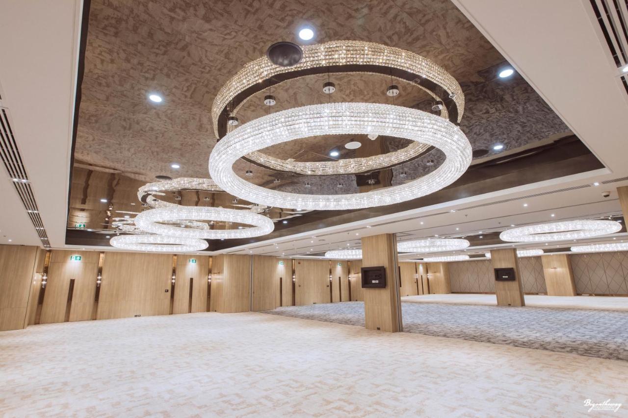 Grand Richmond Stylish Convention Hotel Nonthaburi Esterno foto