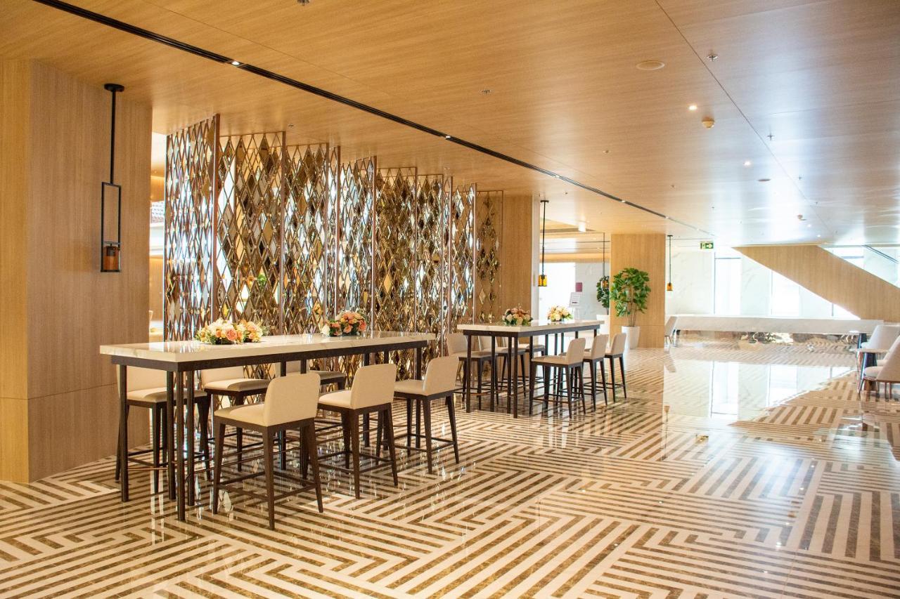 Grand Richmond Stylish Convention Hotel Nonthaburi Esterno foto