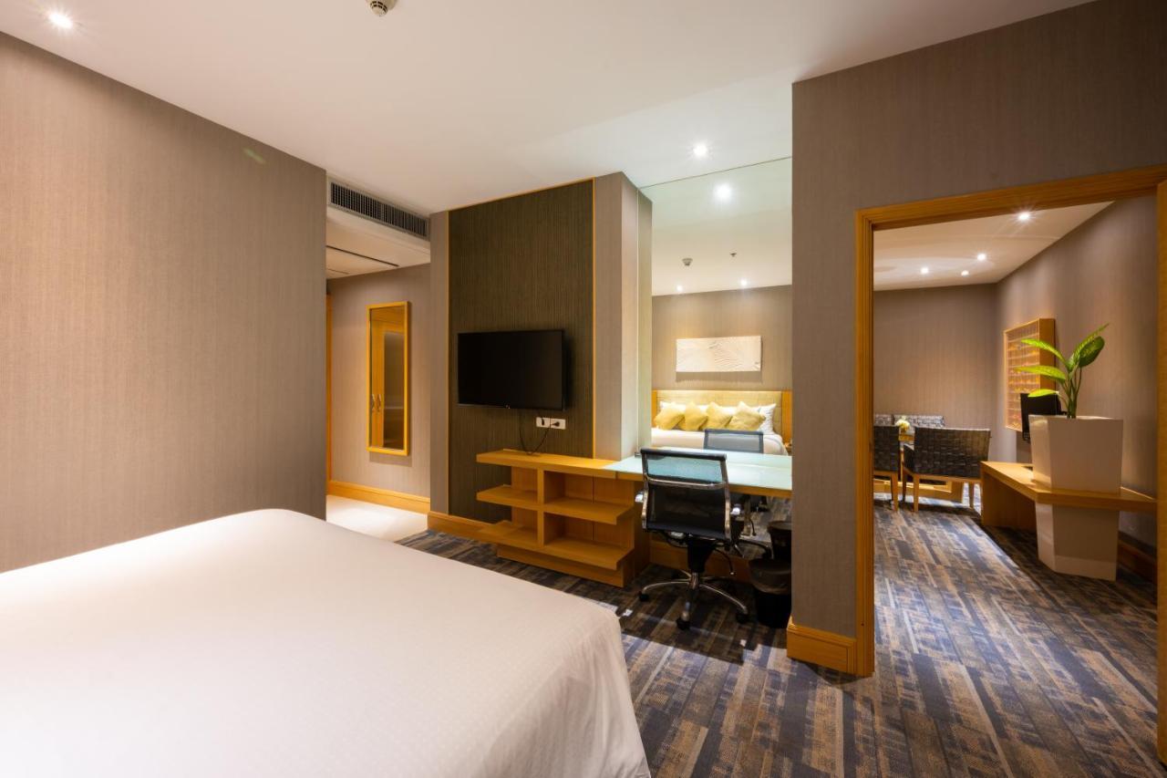 Grand Richmond Stylish Convention Hotel Nonthaburi Esterno foto